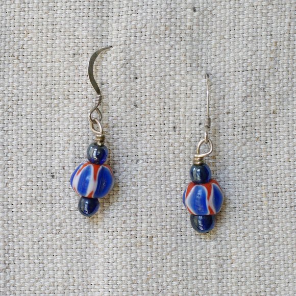 Beaded Dangle Earrings - Picture 4 of 4
